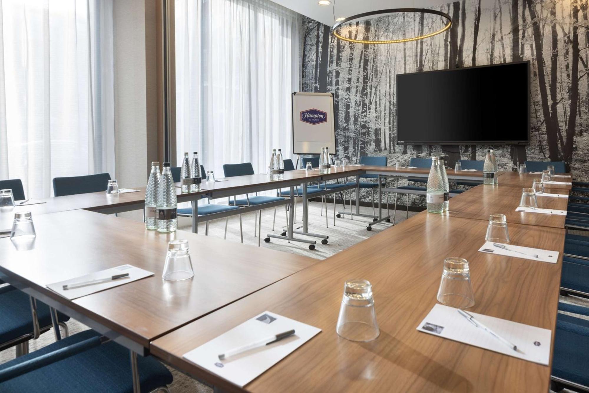 Hampton By Hilton London Waterloo Hotel Bagian luar foto