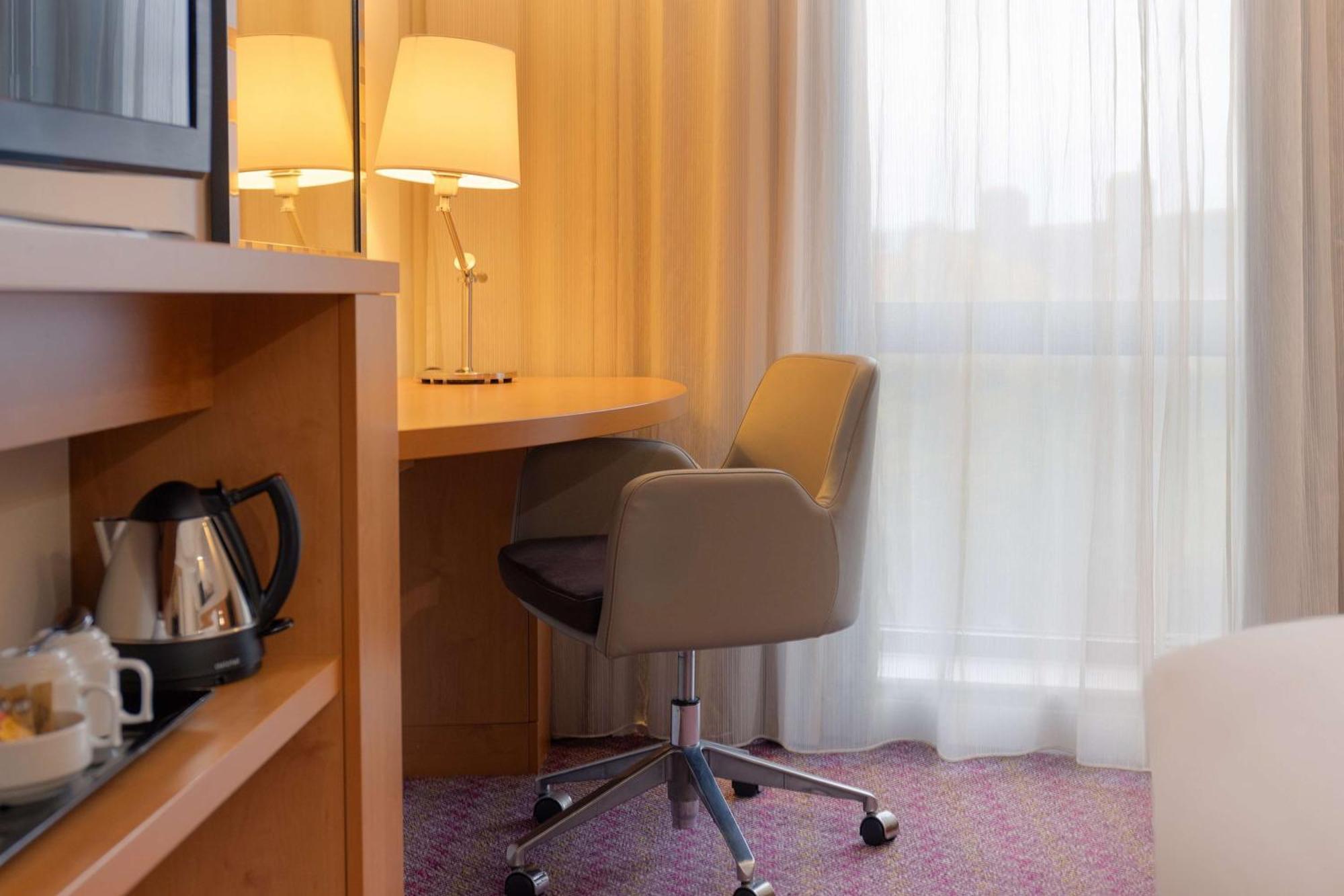 Hampton By Hilton London Waterloo Hotel Bagian luar foto